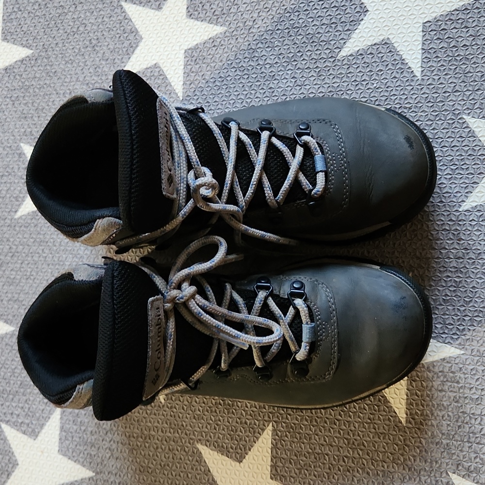 Columbia hiking boots